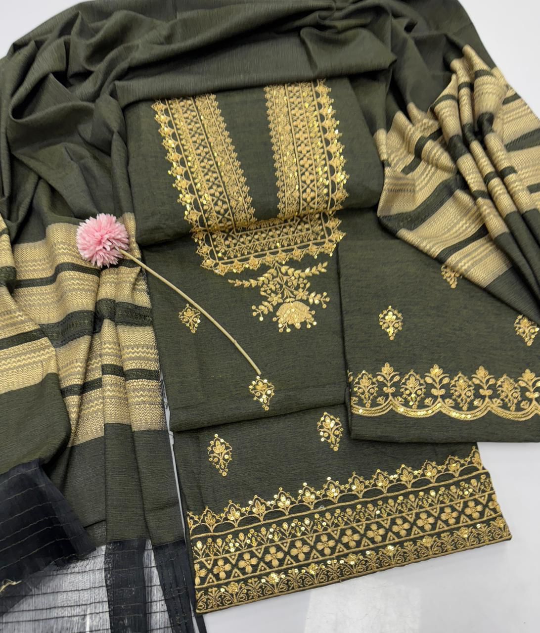 Unstitched 3pc suit | Khaadi khaddar fabric